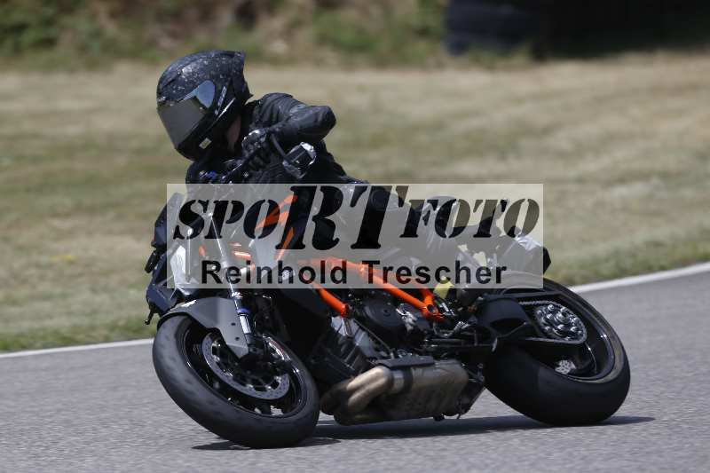 /21 17.06.2026  Ducati Schweiz Track Warmup ADR/Gruppe gelb/54